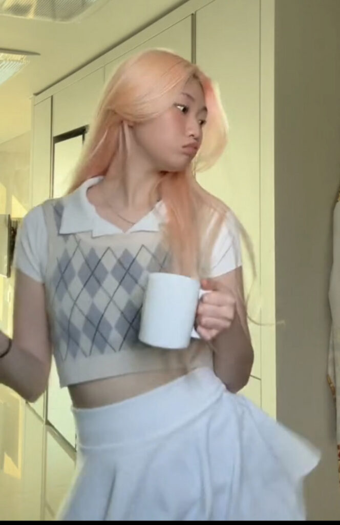 TikTok – Asian – Porojin – Nude