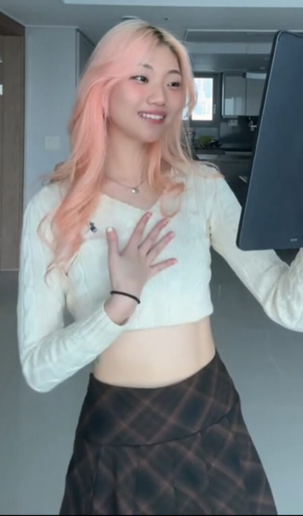 TikTok – Asian – Porojin – Nude