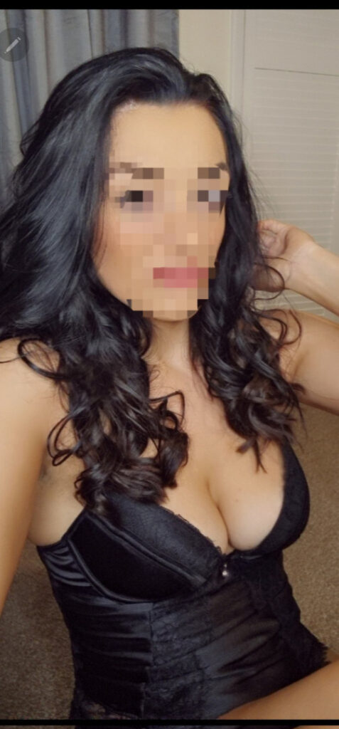OnlyFans – Hotwife – Queen of Spades – qoslucybnwo  qoslucybnwox  qoslucyscuck – Nude Leaks