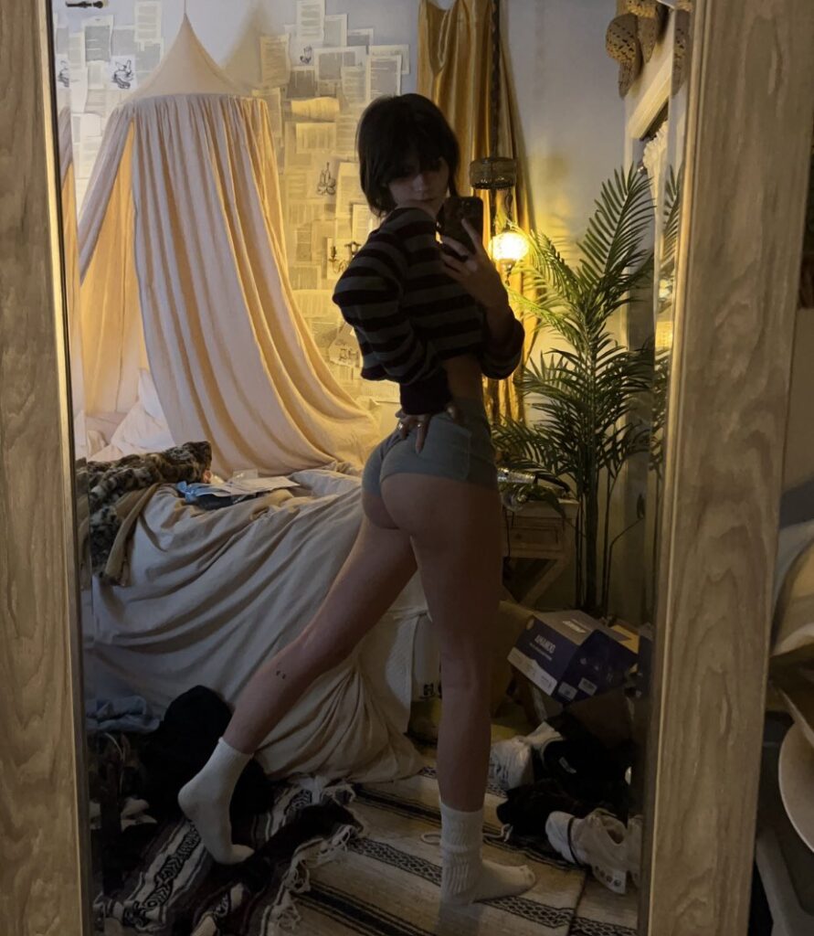 Twitch – RawrReeXD / Rorey – Nude