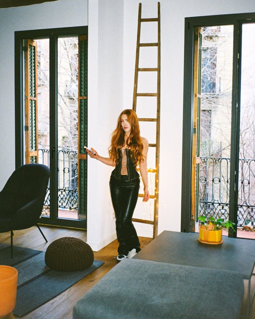 TikTok – Instagram – Redfflame – Nude