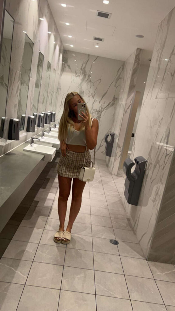 TikTok – Feet – Rory Eliza – Nude Leaks