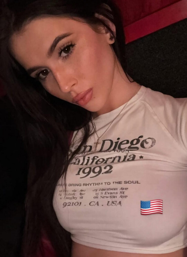 Celeb – TikTok – Instagram – Roxie Węgiel – Nude Leaks