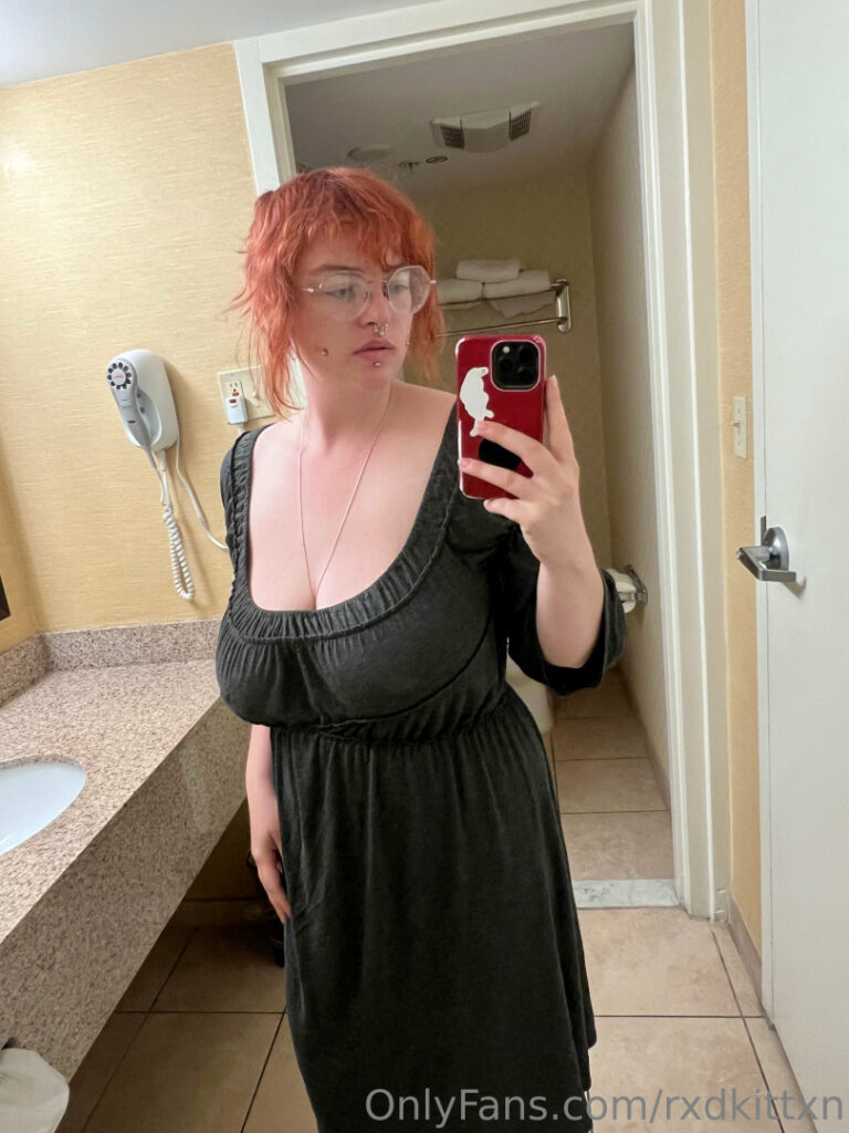 OnlyFans – RxdKittxn – Nude Leaks