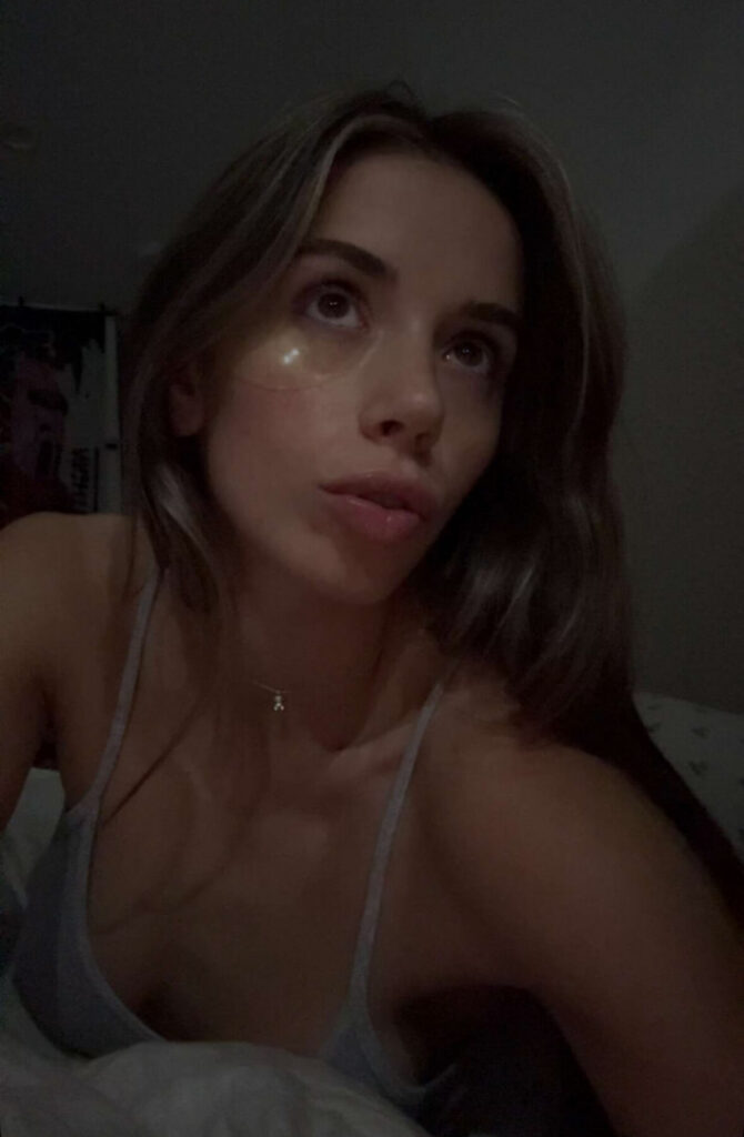 TikTok – Sadie Mckenna – Nude