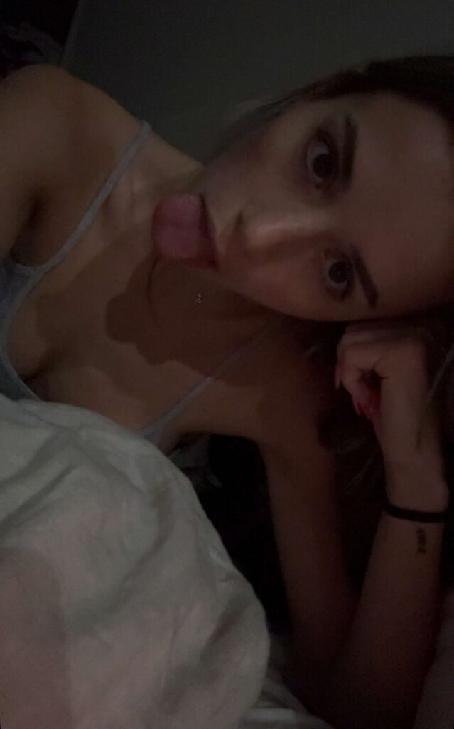 TikTok – Sadie Mckenna – Nude