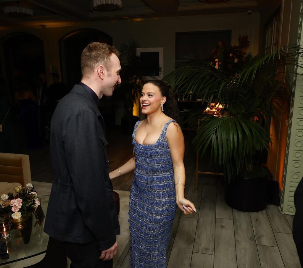 Celeb – Latina – Sarah Jeffery – Nude