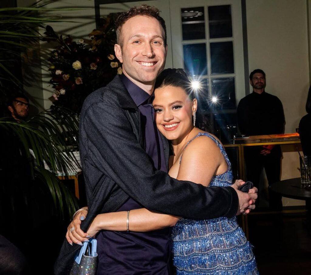 Celeb – Latina – Sarah Jeffery – Nude