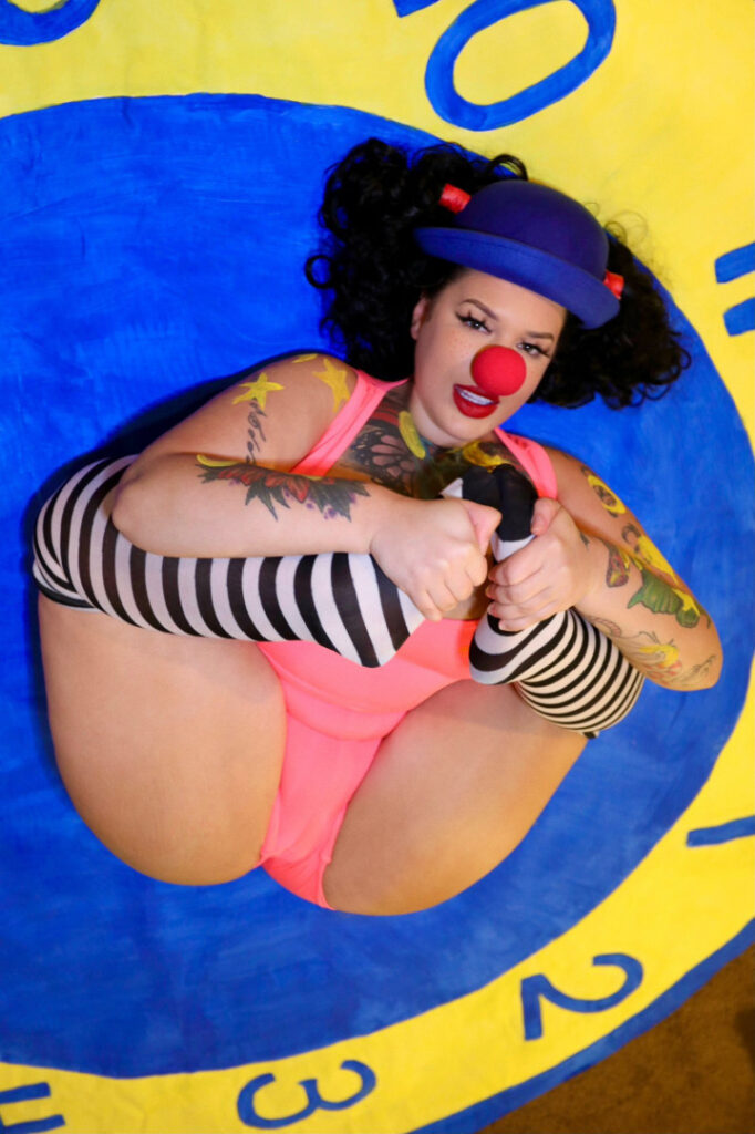 Instagram – T H I C C – Shainarae / ShadyShaina/ ShadyShainarae – Nude