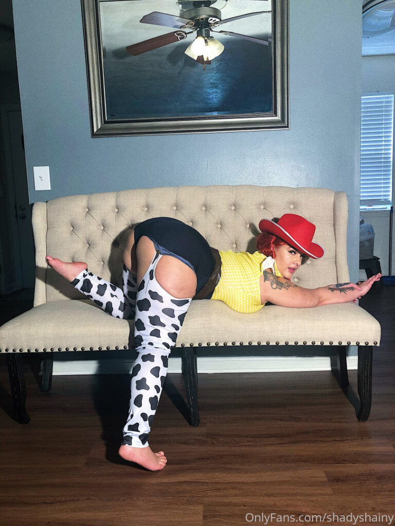 Instagram – T H I C C – Shainarae / ShadyShaina/ ShadyShainarae – Nude
