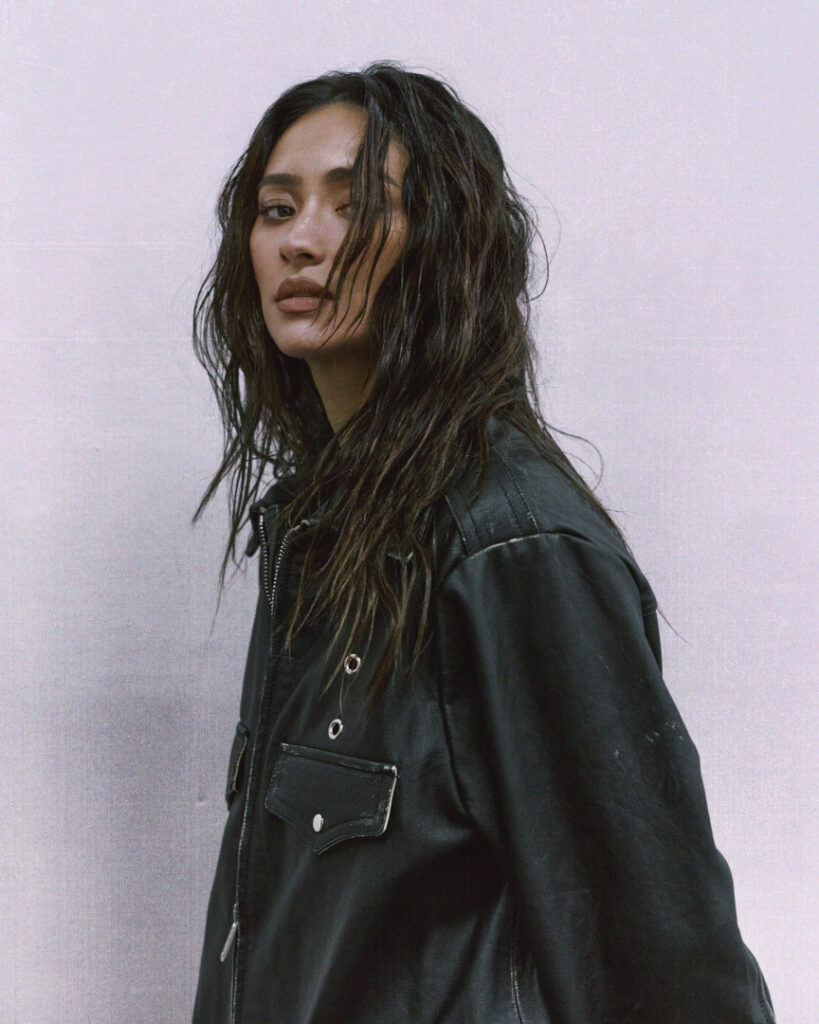 Celeb – Shay Mitchell – Nude