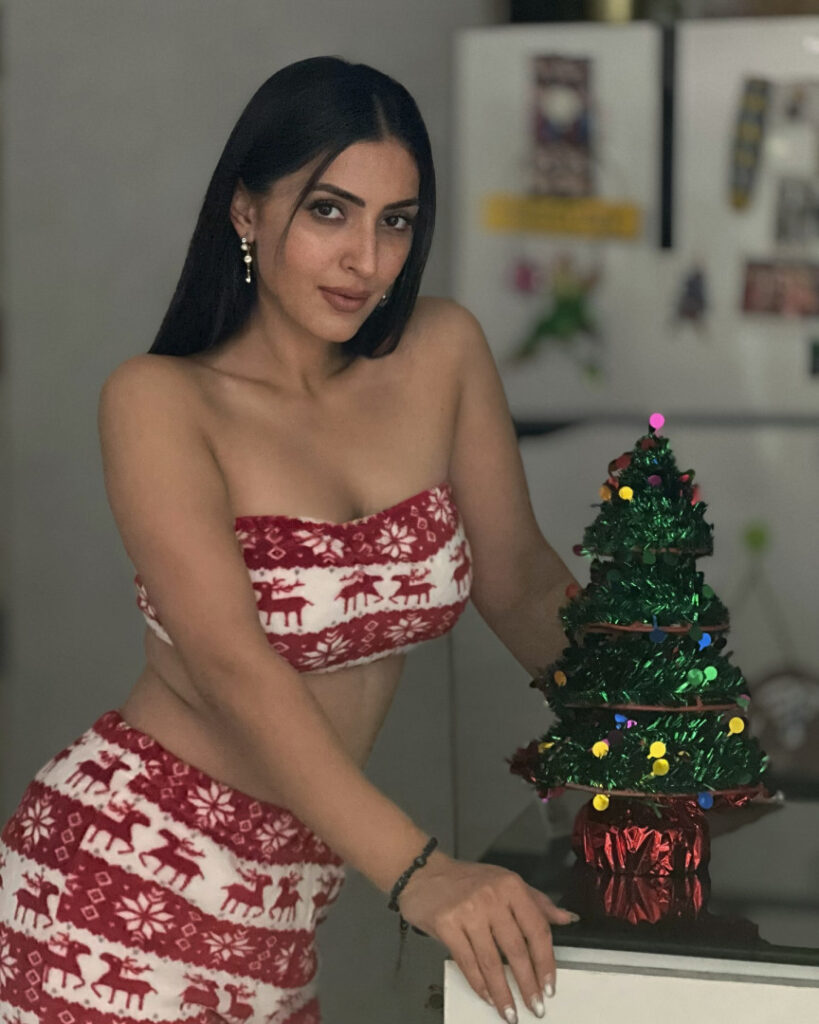 Instagram – Celeb – Indian – Shivangi Verma – Nude Leaks