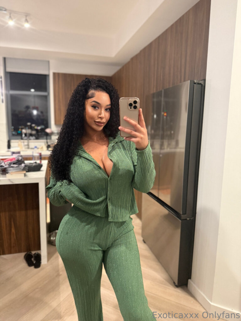 OnlyFans – BBW – Ebony – Slim Exotica / exoticaxxx – Nude