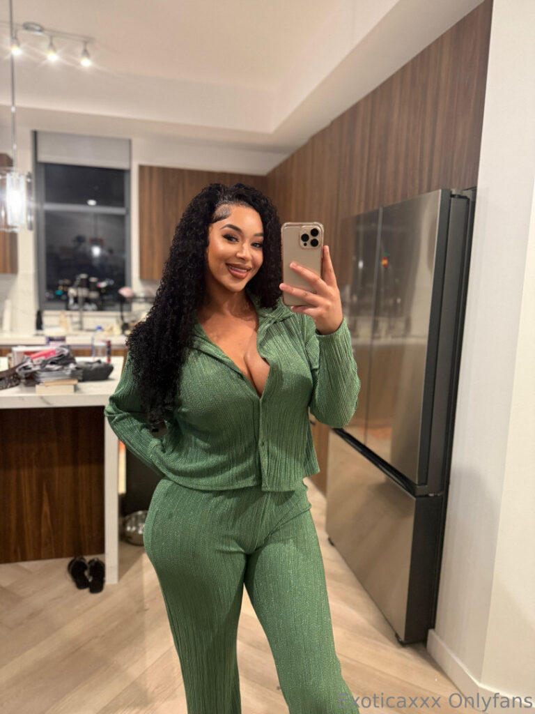 OnlyFans – BBW – Ebony – Slim Exotica / exoticaxxx – Nude