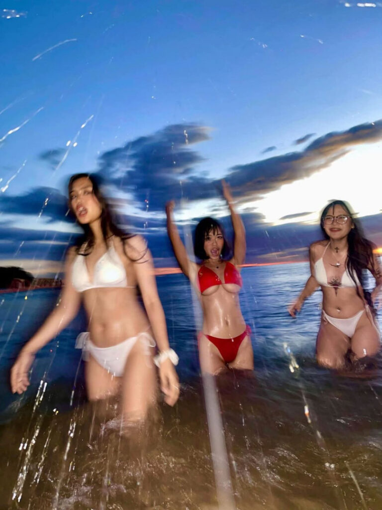 TikTok – stiwaberi / ishiberries_ – Nude