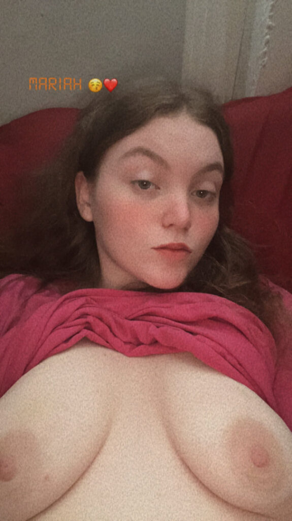 OnlyFans – Fansly – stonerbaby01 / stoner.baby / mariahdemps / dempsey_mariah – Nude Leaks