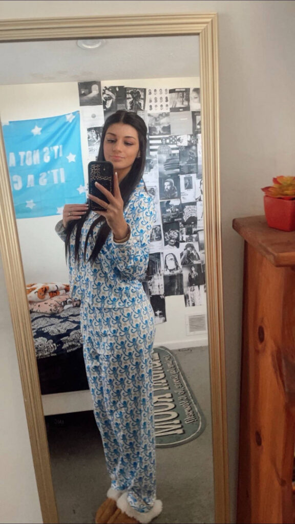 TikTok – Instagram – Stratton Zenick / strattonn222 / livelaughcryanddie – Nude