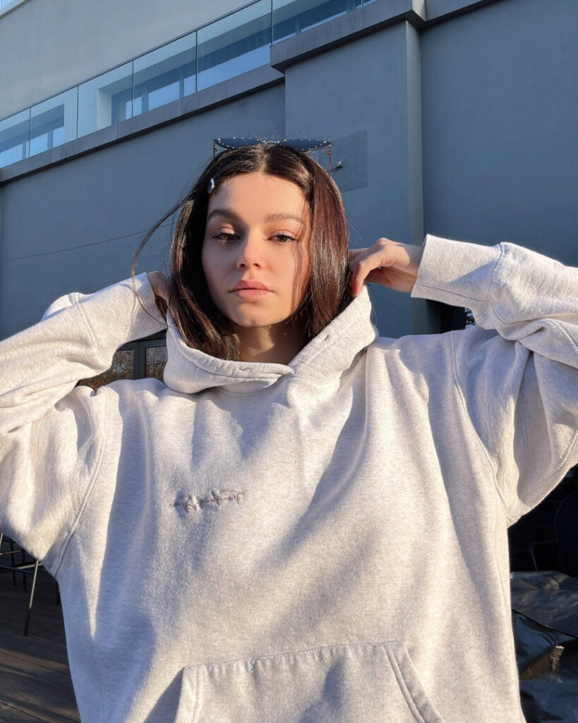 TikTok – Instagram – Teen – Sumru Özden / sumruozdenn – Nude Leaks