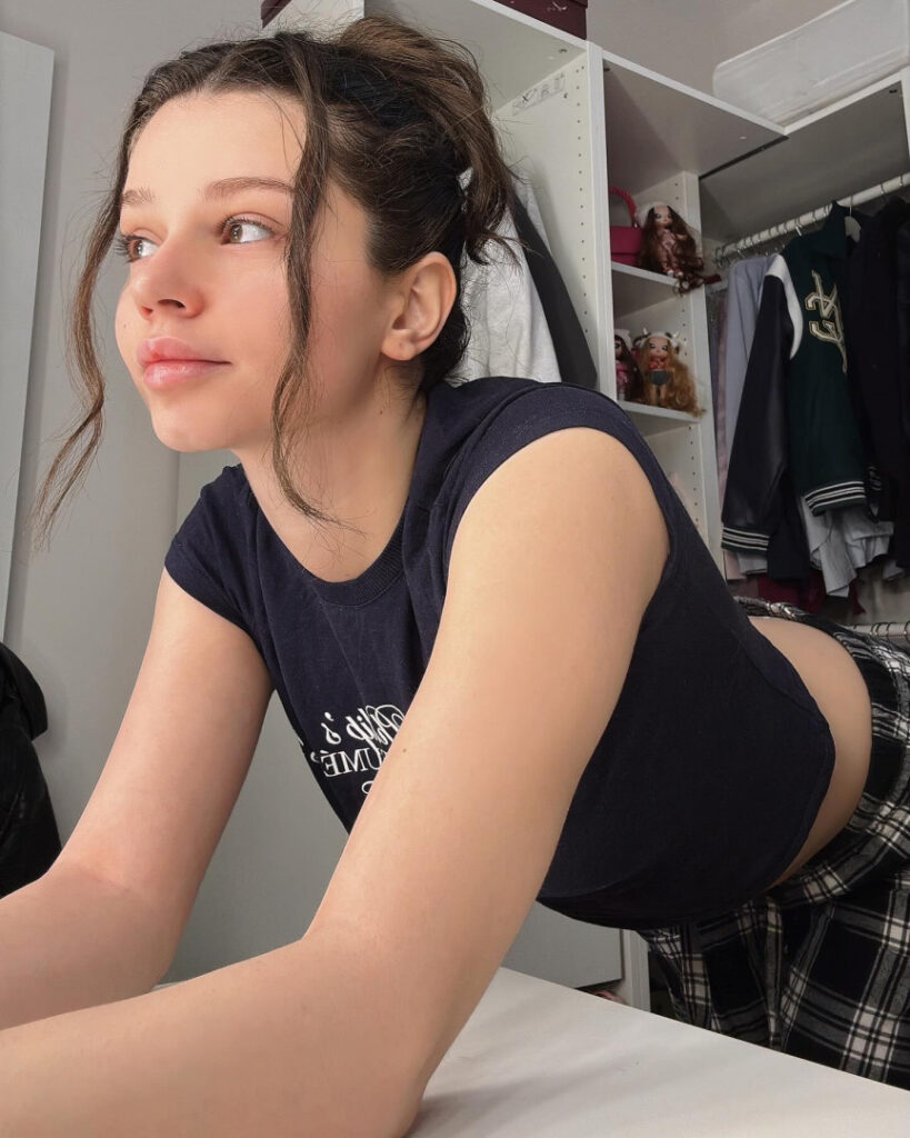 TikTok – Instagram – Teen – Sumru Özden / sumruozdenn – Nude Leaks