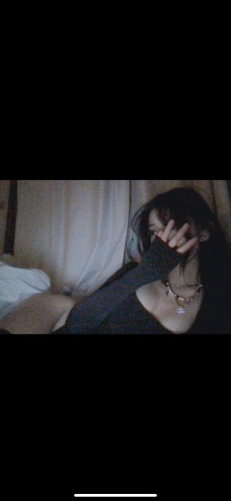 Twitch – ⠀X⠀ – surelynotsi – Nude Leaks