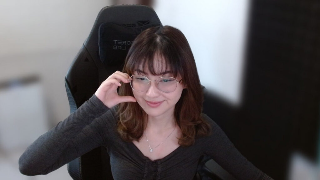 Youtube – Asian – Indonesian – Swansage – Nude Leaks