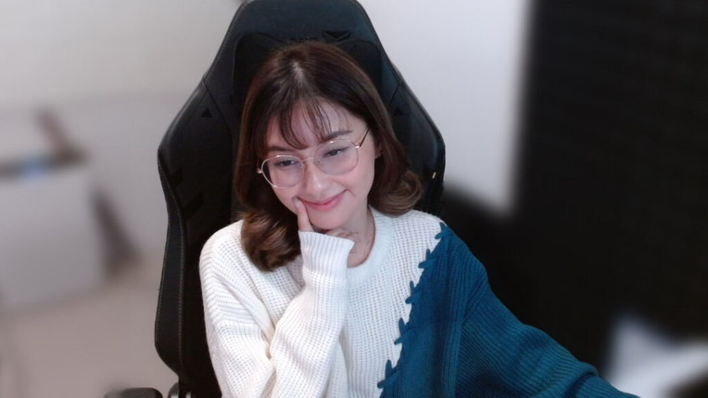 Youtube – Asian – Indonesian – Swansage – Nude Leaks