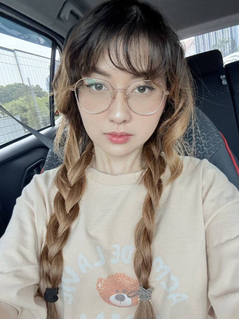 Youtube – Asian – Indonesian – Swansage – Nude Leaks