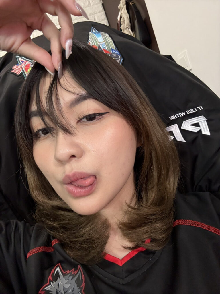 Youtube – Asian – Indonesian – Swansage – Nude Leaks