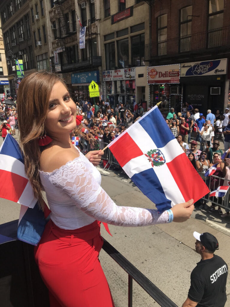 Instagram – T H I C C – MILF – Tairy Ynoa – Nude