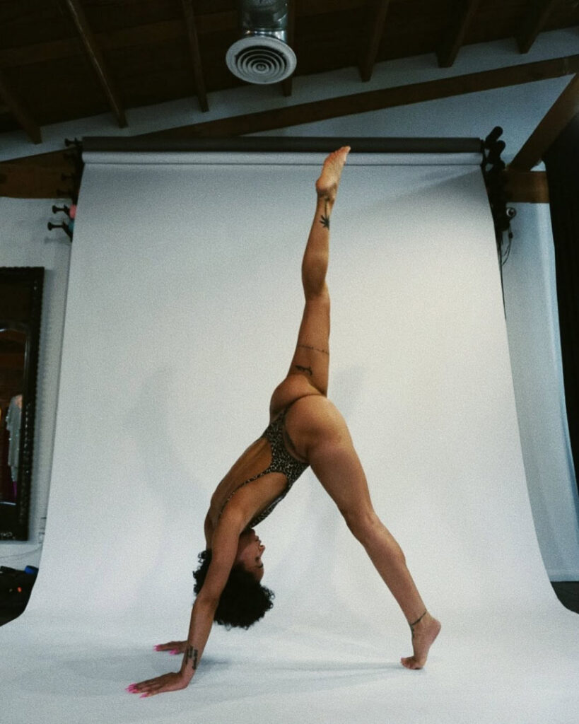 Instagram – OnlyFans – Tanaya Henry – Nude