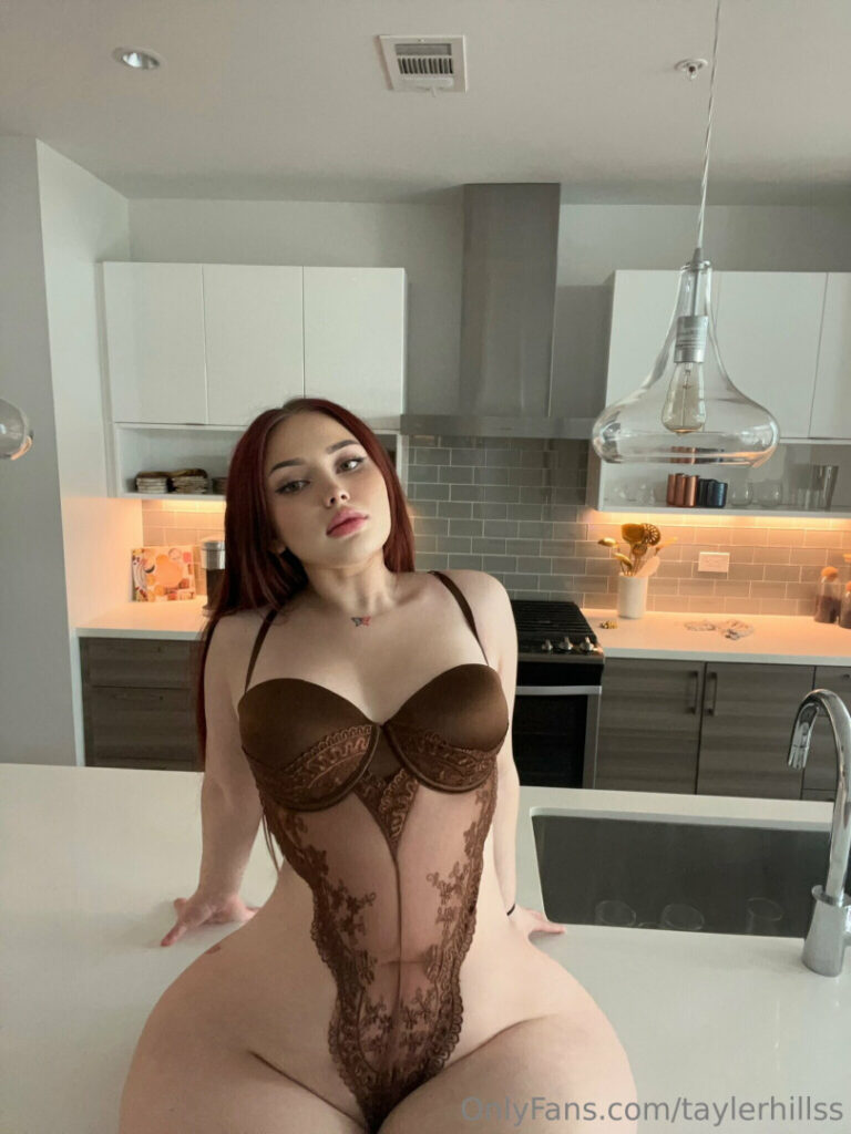 OnlyFans – T H I C C – Tayler Hills – Nude