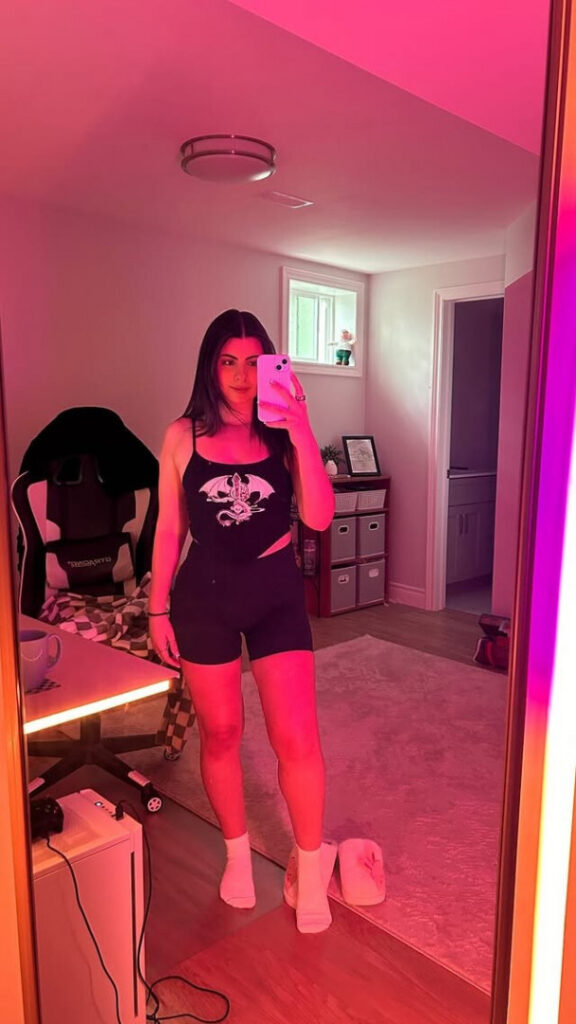 TikTok – thatgirlgatto – Nude