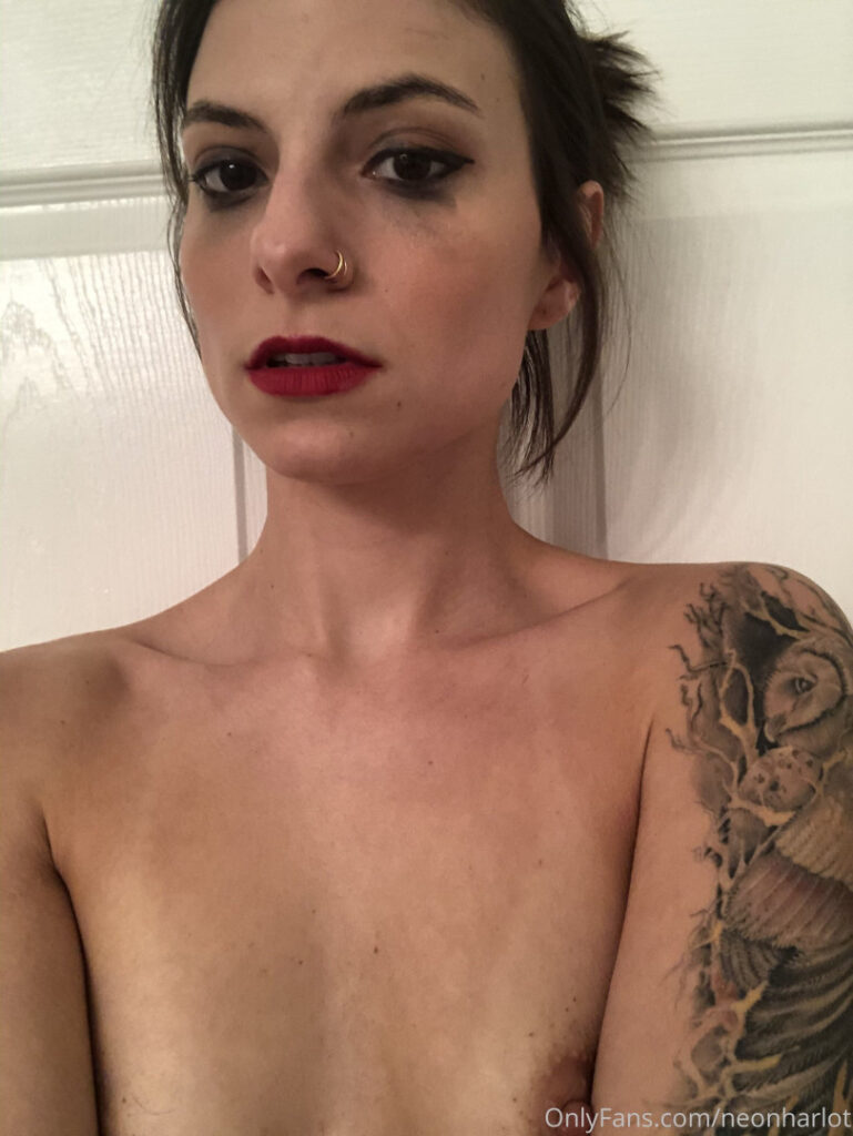 OnlyFans – theneonharlot / Dev Marie – Nude Leaks