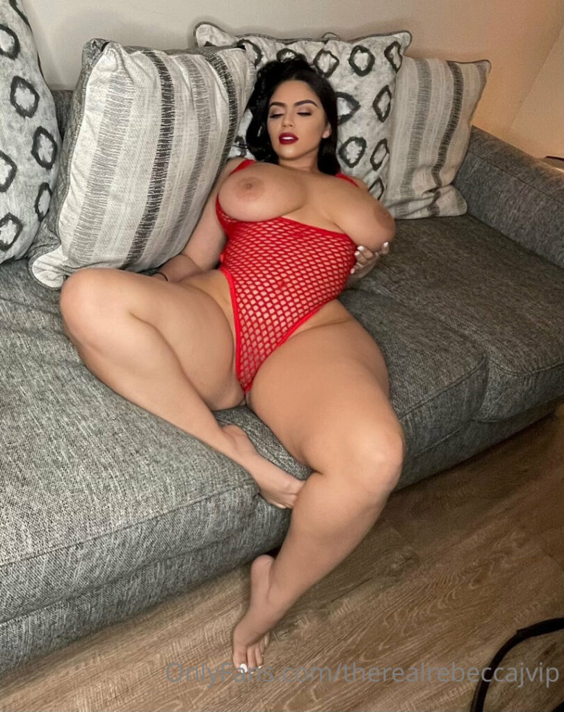 OnlyFans – T H I C C – Latina – TheRealRebeccaJ / sm00ches – Nude