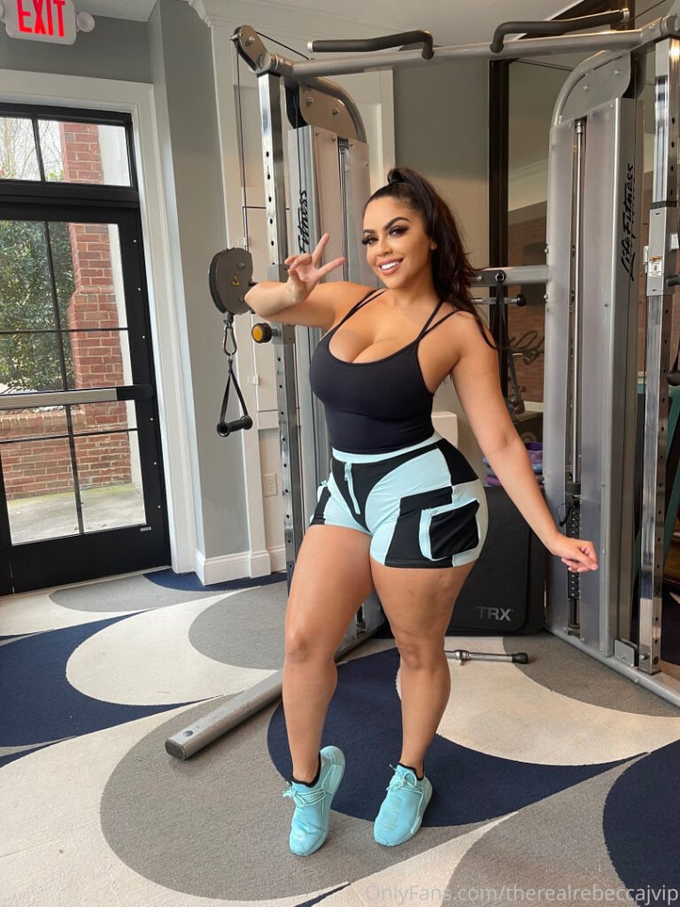 OnlyFans – T H I C C – Latina – TheRealRebeccaJ / sm00ches – Nude