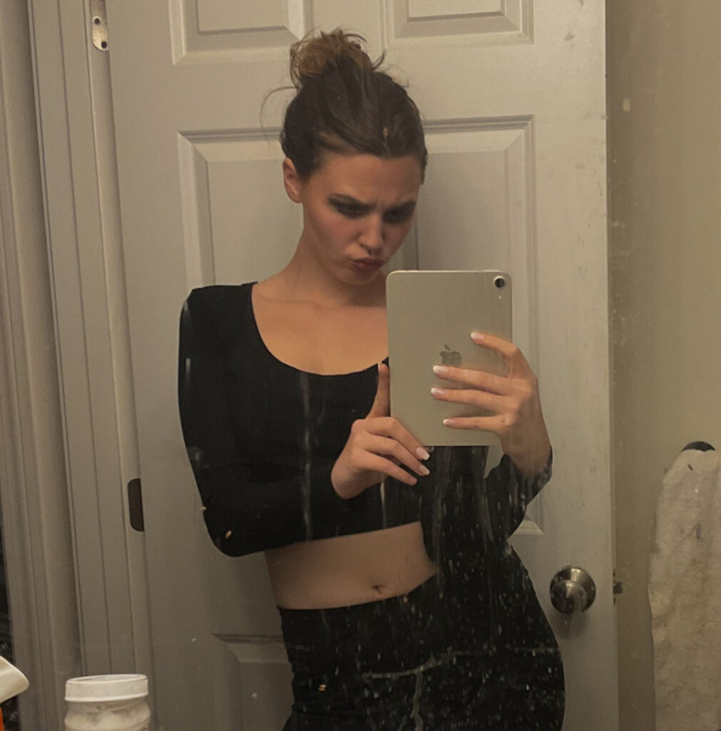 Youtube – ThorpTV  Grace Thorp – Nude Leaks