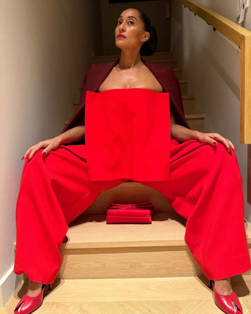 Celeb – T H I C C – Ebony – Tracee Ellis Ross – Nude