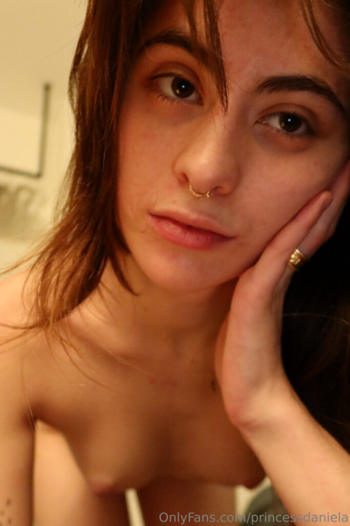 Youtube – Try Channel Girls  React Channel Girls – Nude Leaks