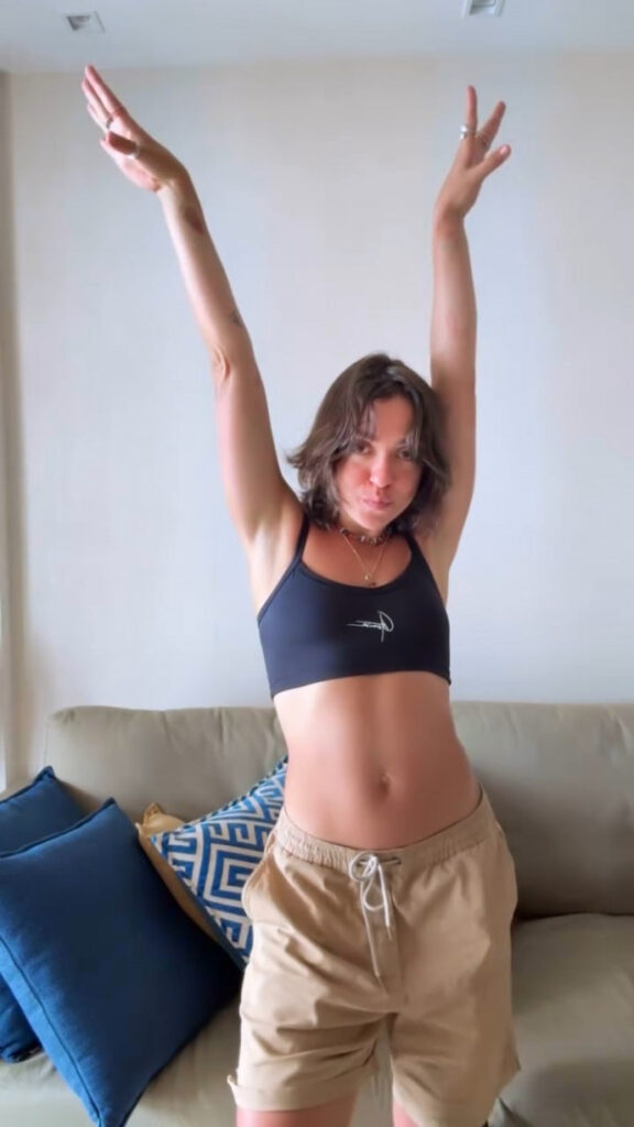 Brazil – Celeb – Valentina Bandeira – Nude Leaks