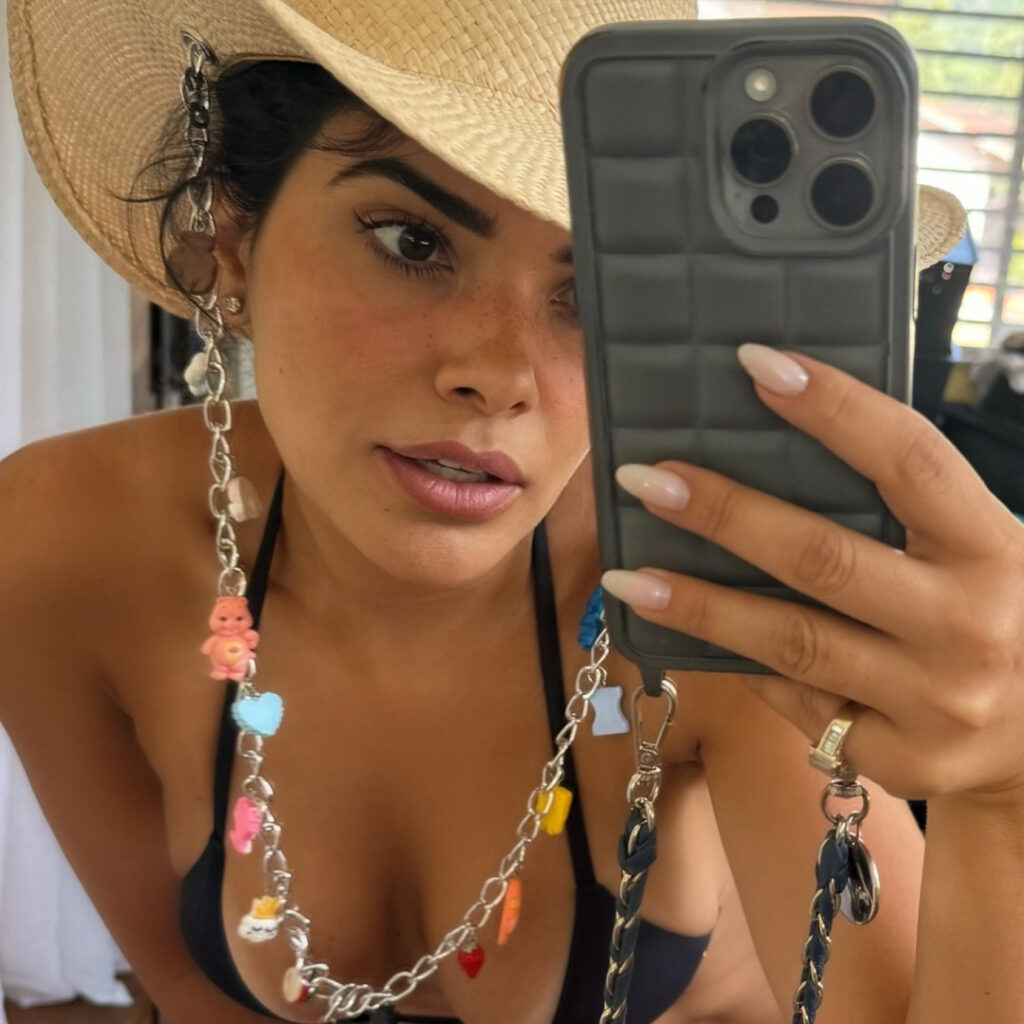 Brazil – Celeb – Vanessa Giácomo – Nude Leaks