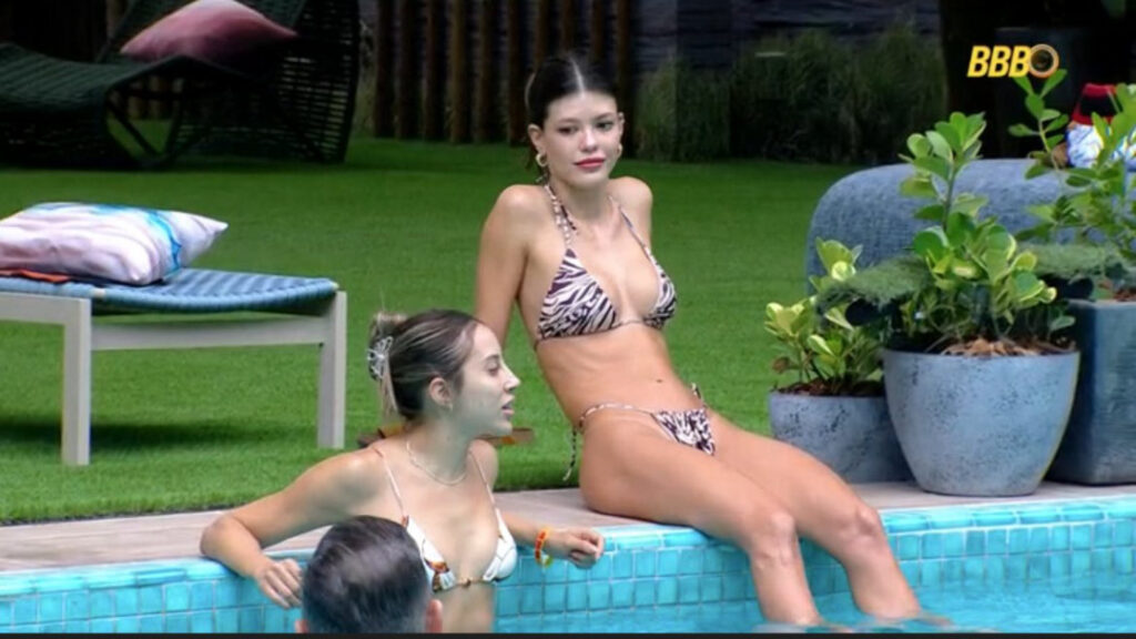 Brazil – Celeb – Vitória Strada – Nude Leaks