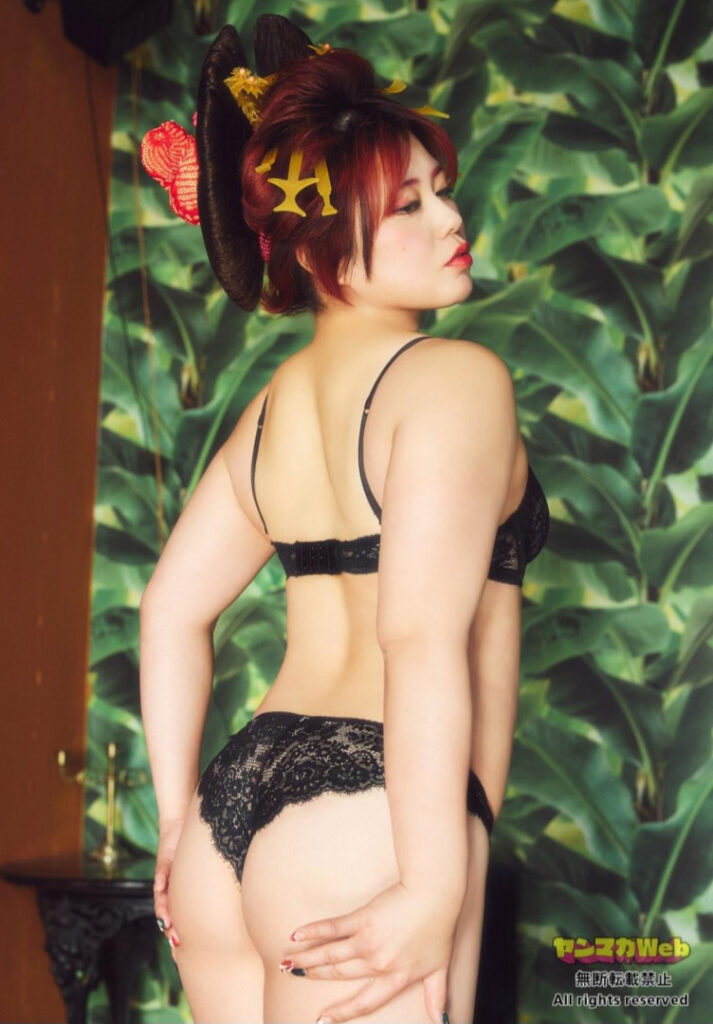 Asian – Japanese – Women of Joshi Puroresu – Nude