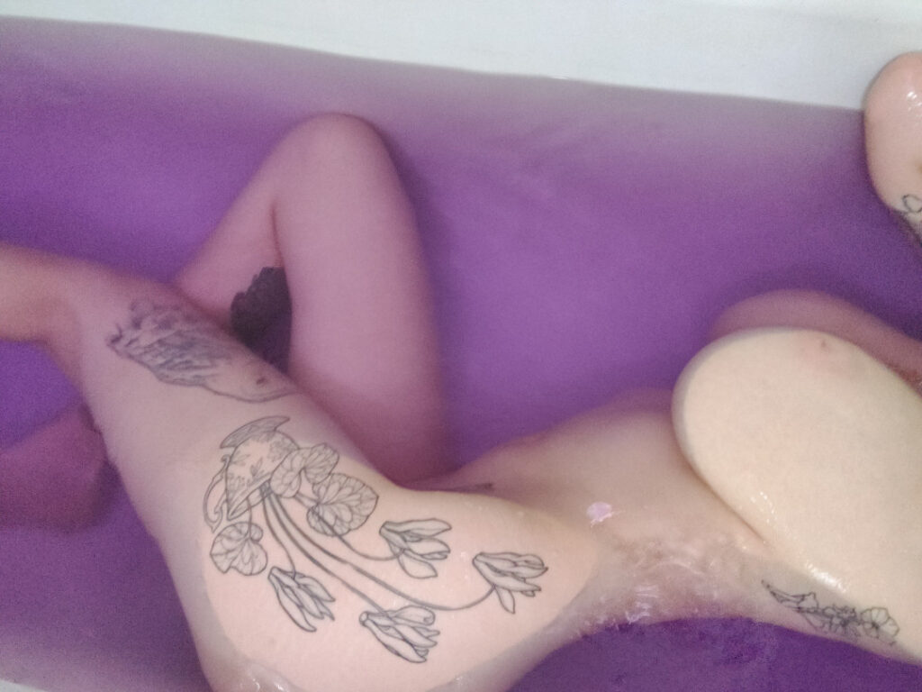 Instagram – Yasmin_avrahami – Nude