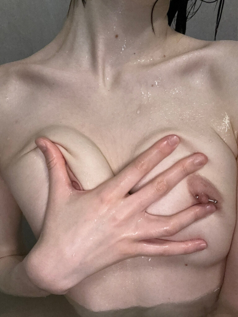 Reddit – Fansly – YourSmallDoll – Nude