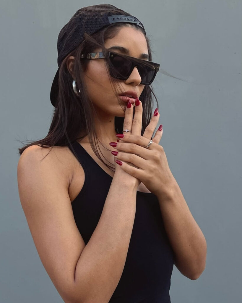 Instagram – Latina – Yovanna Ventura yoventura – Nude