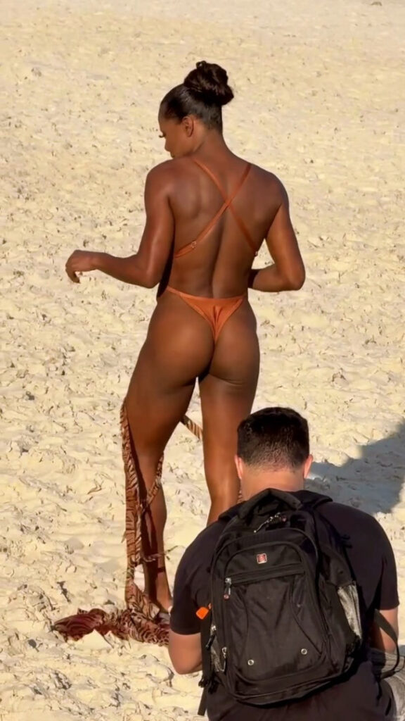 Brazil – Celeb – Adriana Bombom – Nude