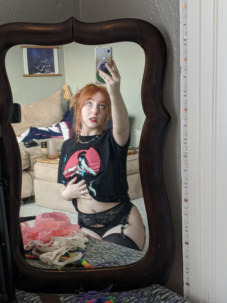 OnlyFans – T H I C C – adulteressamber aka Amber Addis – Nude Leaks