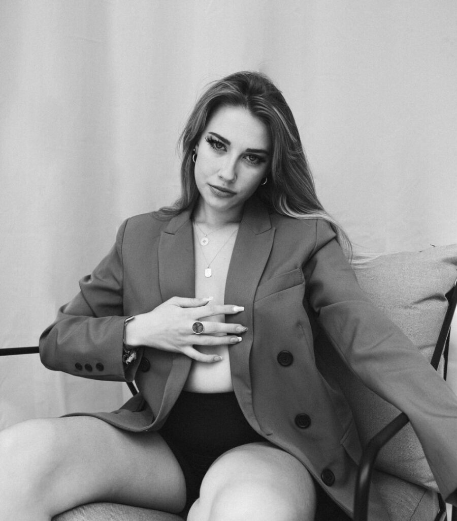 Youtube – TikTok – Alaïa – Nude Leaks