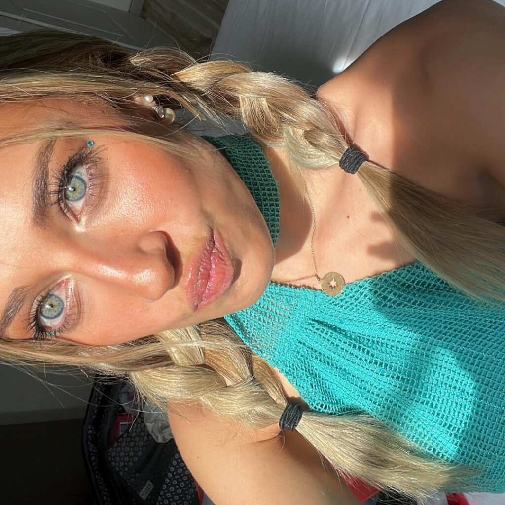 Youtube – TikTok – Alaïa – Nude Leaks