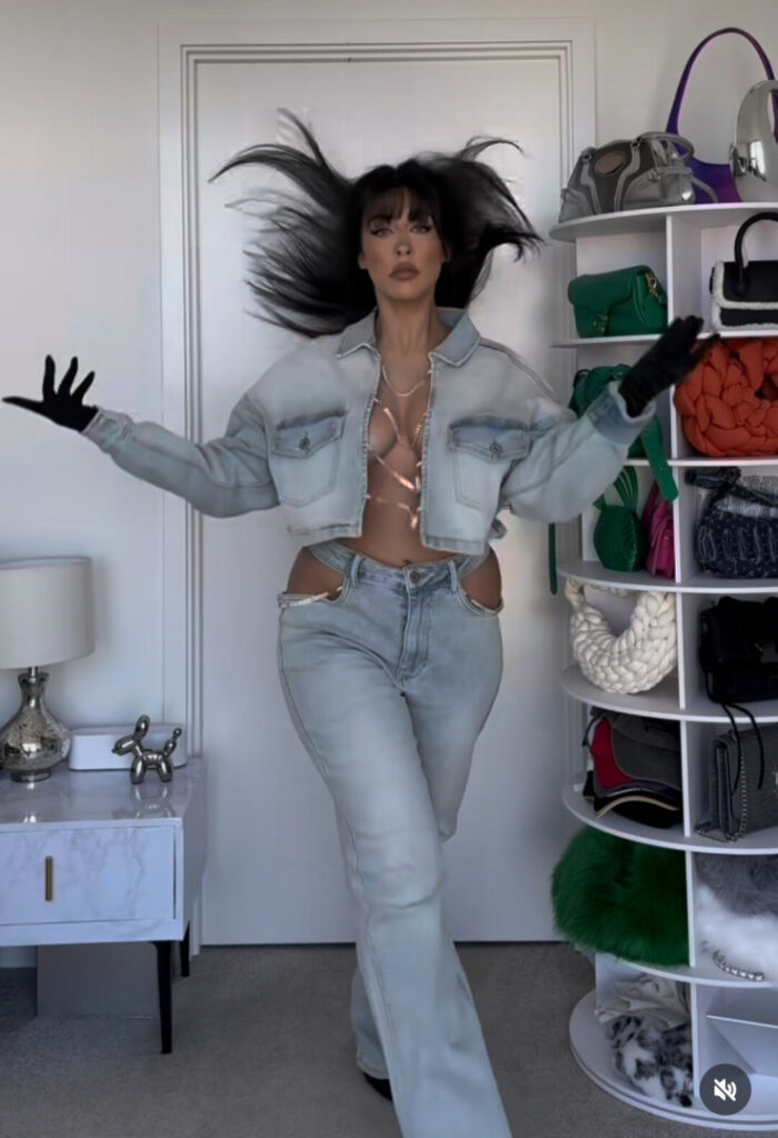 TikTok – Instagram – Alara Taneri – Nude